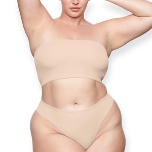 Skims Fits Everybody Bandeau Strapless Bra NWT